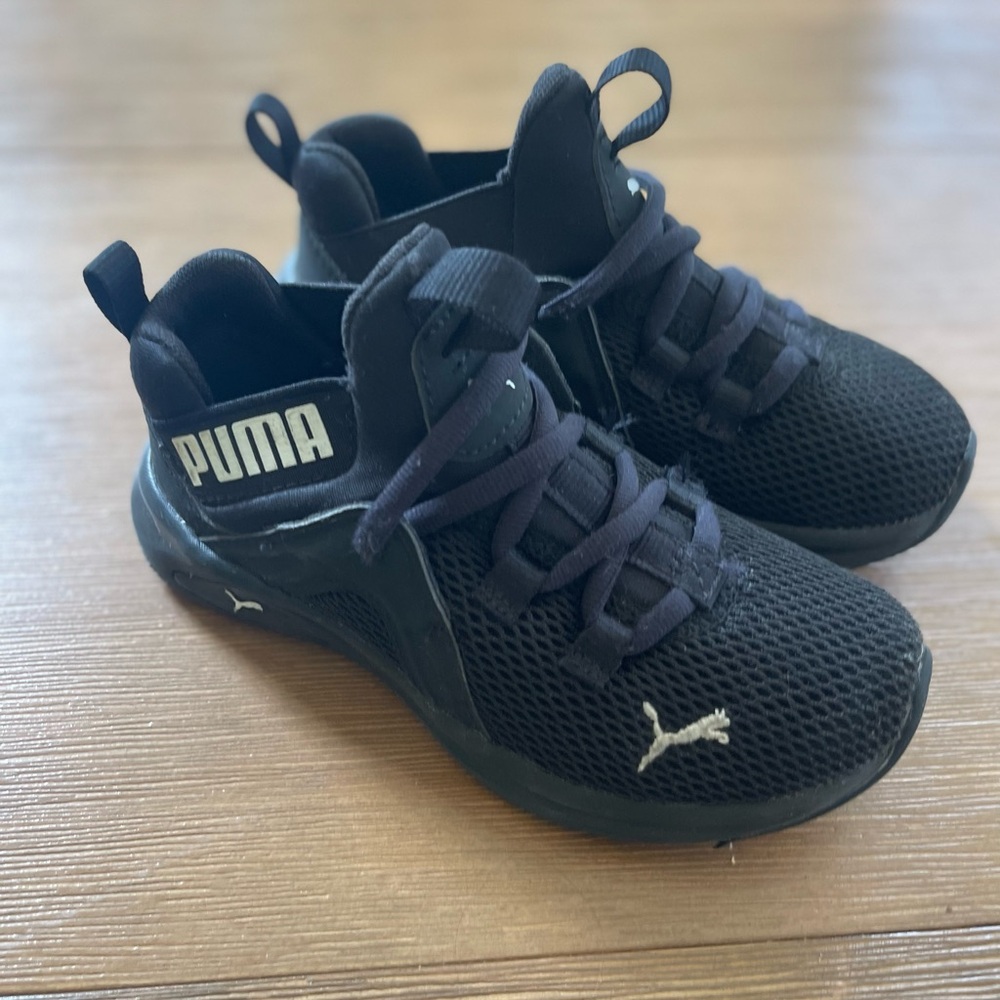 Puma kids sneaker slip in toddle size 12C